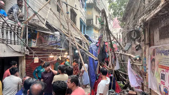 Bangladesh_earthquake_1763708711720_1763708711875